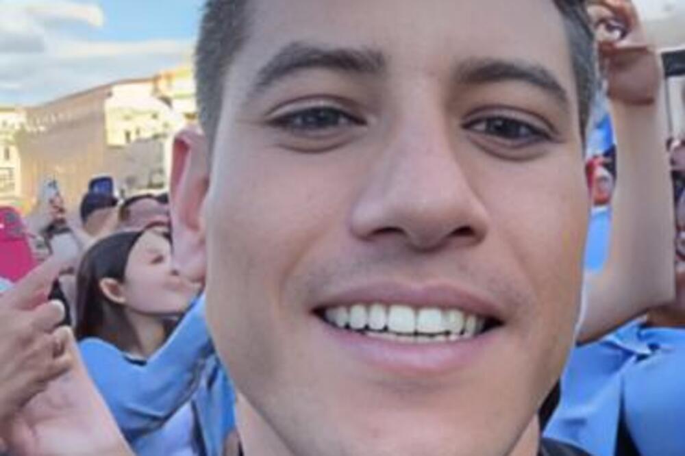 "Oprosti mi, Oče, zgrešila sam": Ako niste vernice zbog njega biste postale - ovakvog sveštenika niste videle!