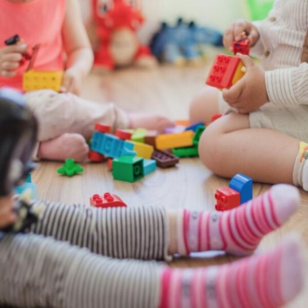 Danas počinje podela vaučera za svu beogradsku decu i zaposlene u obrazovnom sistemu: Evo kako da ih dobijete odmah