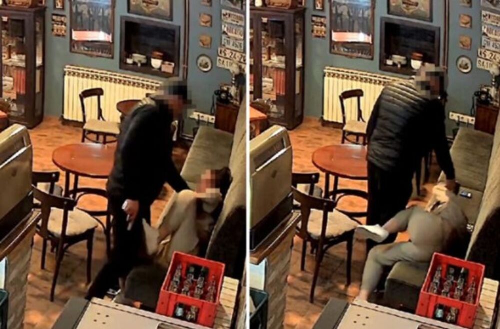 Njegovi branioci su sudu priložili odštampane stranice njihove komunikacije