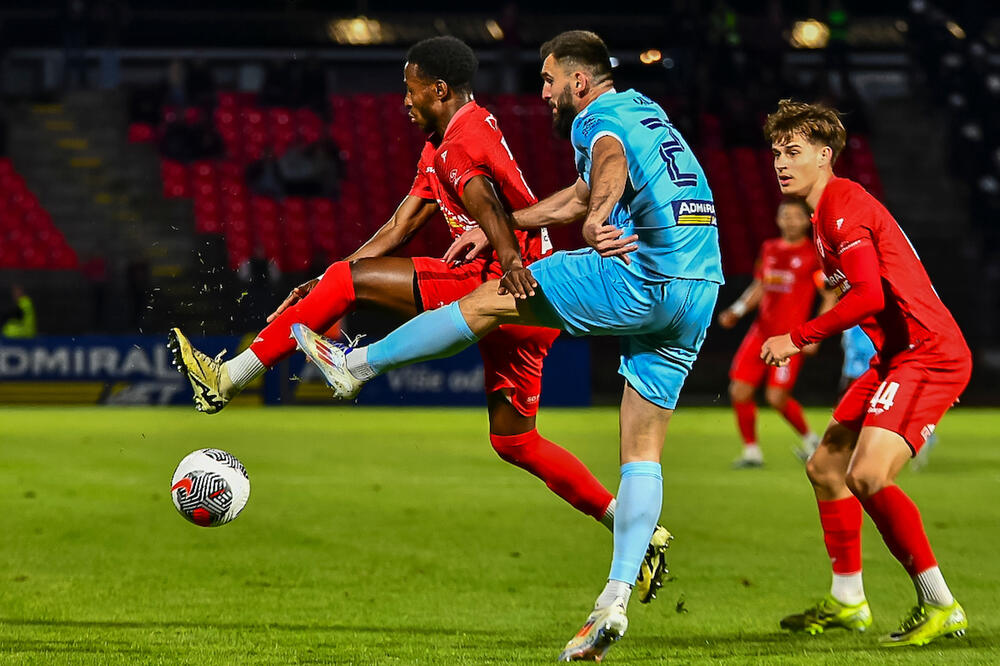 Poznato koliko su zaradili Radnički Kragujevac i Novi Pazar posle brzog ispadanja iz Evrope (Foto)