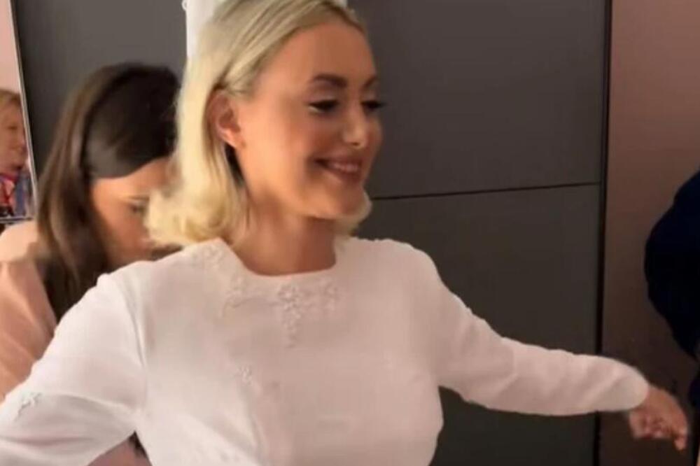 Ovo vredi više od svega! Katarina se udala u venčanici svoje bake, cela Srbija lije suze zbog prizora! (VIDEO)