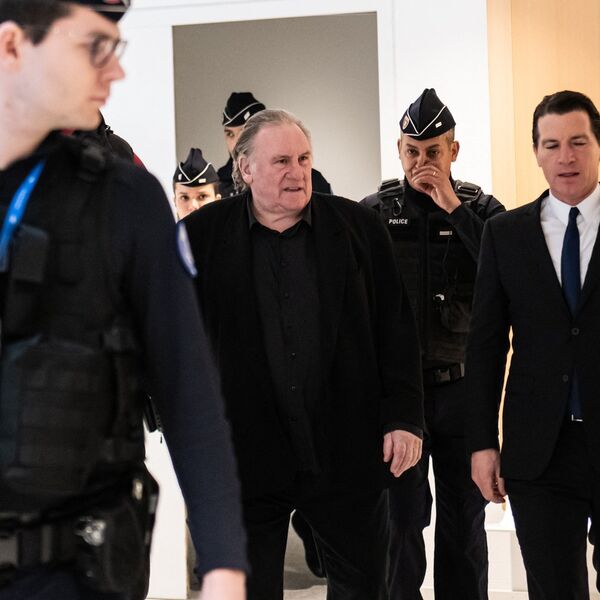 Greška za greškom! Glumac optužen da je pretukao čuvenog fotografa (80)