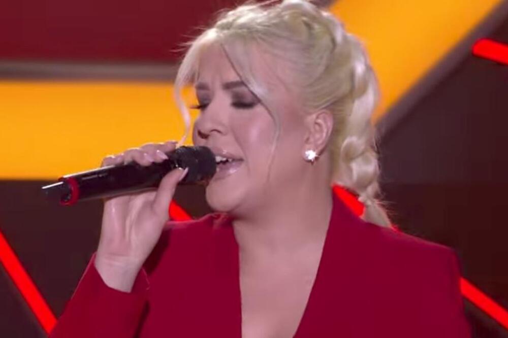 Pevačica u emisiji saopštila srećne vesti: Velika radost za celu njenu porodicu