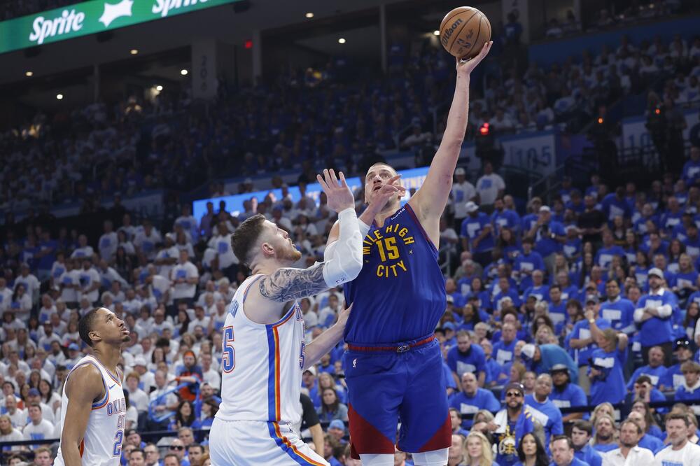 Sombor shuffle - majstorija Nikole Jokića (Video)