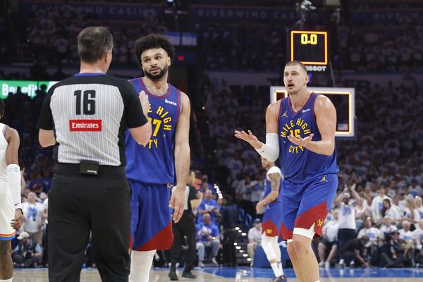 "Nikola Jokić je jedina zvezda u ligi kojoj se ovo svira kao faul u napadu" (Video)