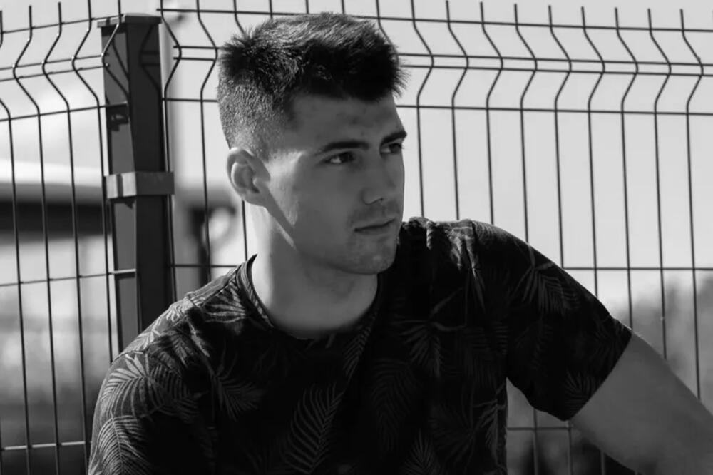 "Pijem sam, pričam sa senkom tvoje glave": Ovo je lepi Marko iz Topole koji je poginuo, prijatelji neutešni!