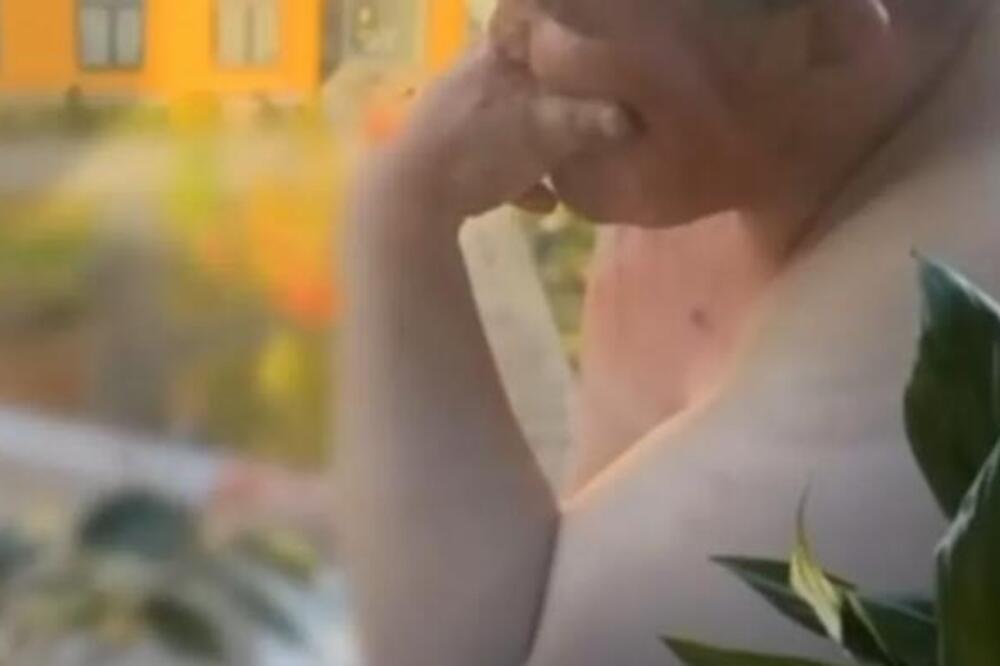 Rus se nalio alkoholom, pa pao sa 9. sprata! Komšije gledale u čudu kako visi sa klime i radi ovo! (VIDEO)