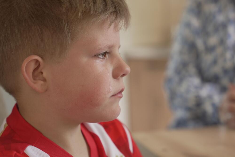 Ni skup telefon ni igračke - Ovaj dečak je tražio da on i mama imaju samo 1 stvar! Luka ponovo ima osmeh na licu