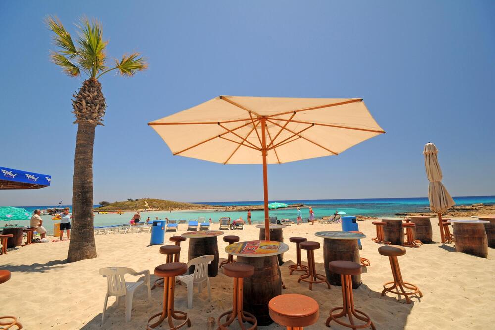 Aranžmani skuplji do 15 odsto: Seničić otkriva gde Srbi najviše letuju, 2 destinacije sve popularnije!