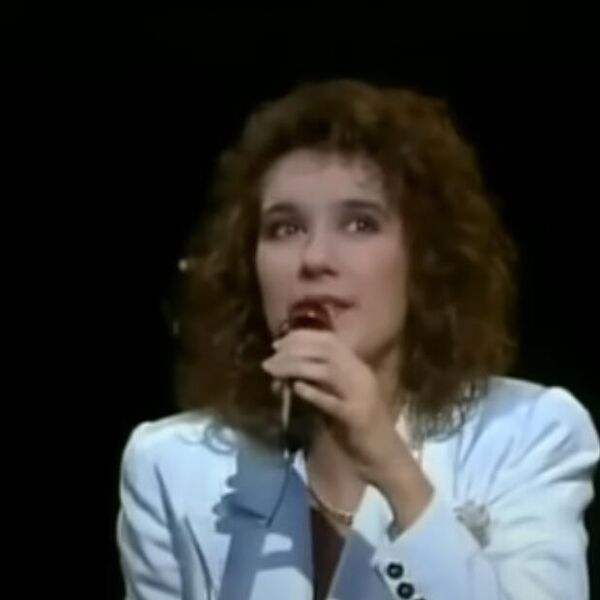 Pobedila na Evroviziji, pa istu veče izgubila nevinost! U sobu dovela 26 godina starijeg, a onda...