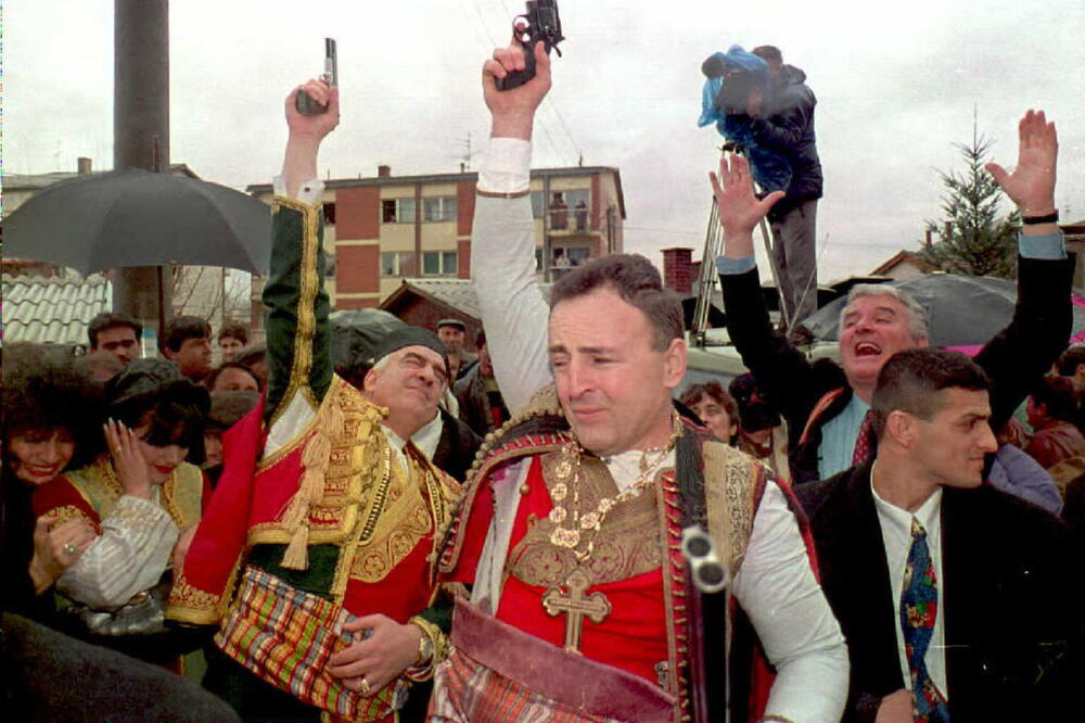 SVEKRVA SVE PREDOSETILA? Venčanje Cece i Arkana još intrigira javnost – tajni dukat iz 1700. godine je misterija