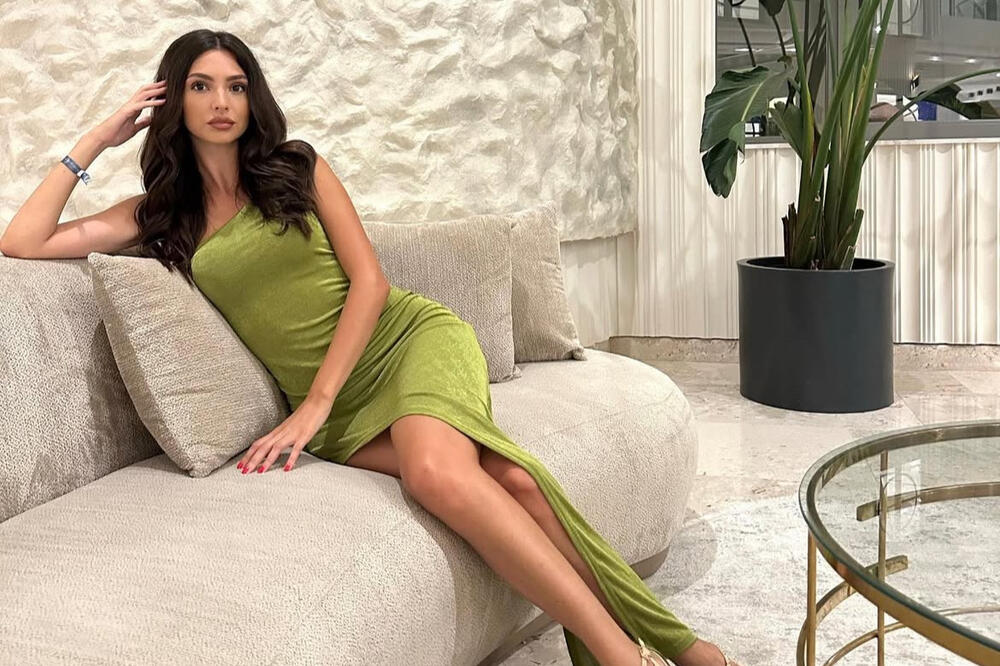 Majko mila! Srbi ne mogu da odvoje pogled od ove 2 voditeljke - razlika u godinama velika, obe GRME KAKVE SU MAČKE