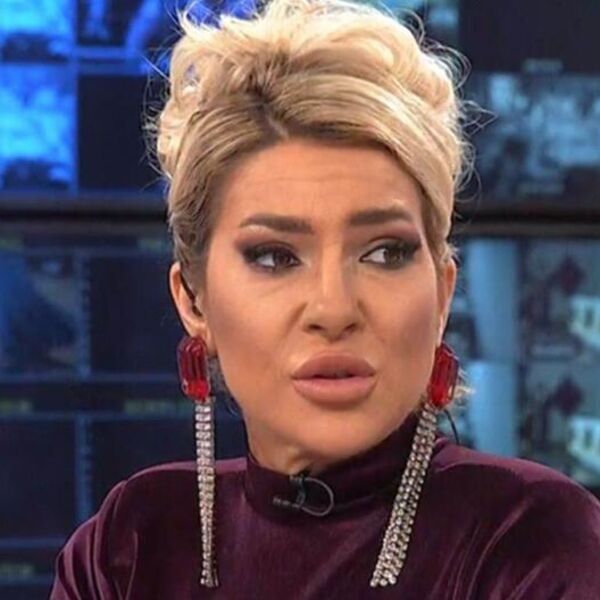 Jeremićeva dobila auto koji vredi pravo bogatstvo: Podelila fotke u miniću pored besne mašine, ovo je njen "Grom"