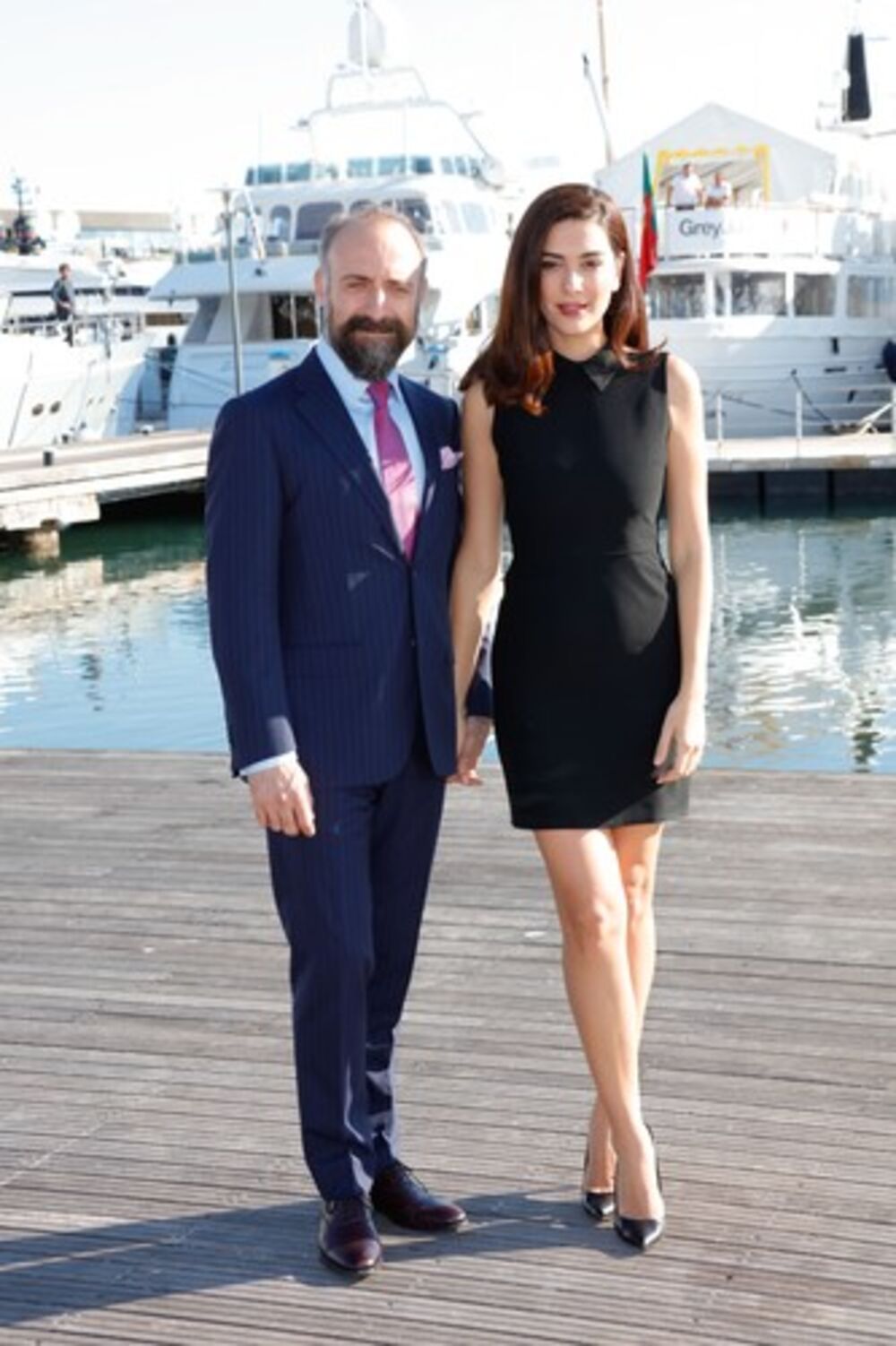 Berguzar Korel i Halit Ergenč