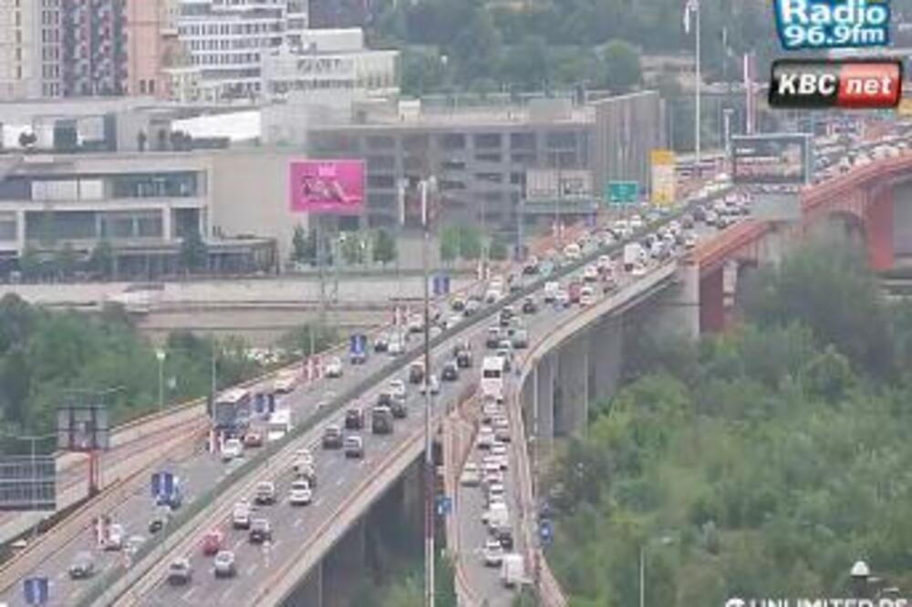 Nema velikih gužvi u Beogradu! Saobraćaj pojačan, ali sve teče (FOTO)