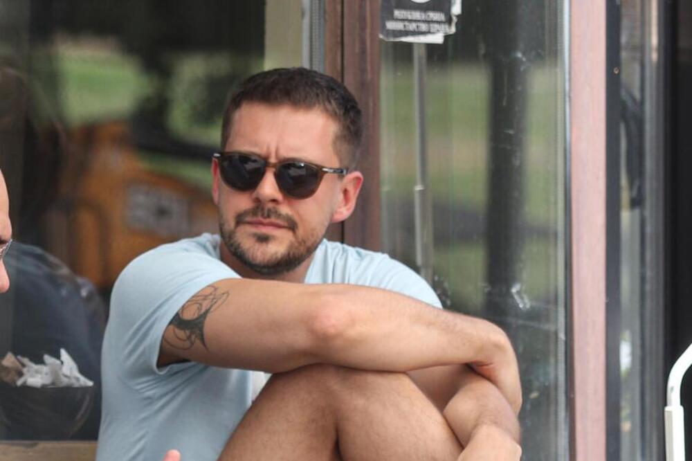 Privedena bivša devojka Miloša Bikovića: Ukoliko bude proglašena krivom preti joj višegodišnja zatvorska kazna