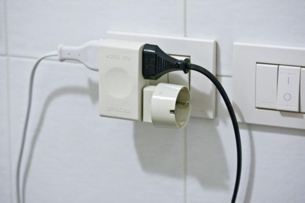 Leto donosi povećan rizik od požara u kući: Ove uređaje niko ne vadi iz utičnice, a 1 je jako opasan!