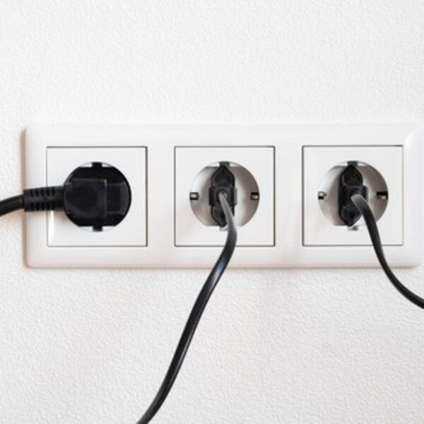 OVE UREĐAJE OBAVEZNO ISKLJUČITE KAD IZAĐETE IZ KUĆE! Prvi su na listi za IZAZIVANJE POŽARA, a svi ih koriste