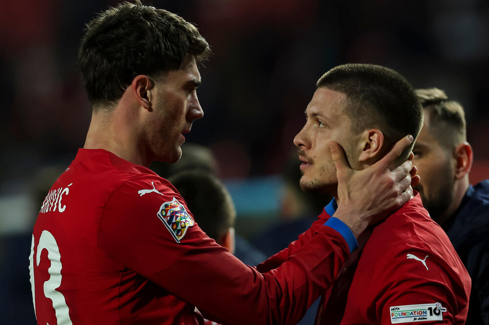 Dušan Vlahović menja Luku Jovića u Milanu?!