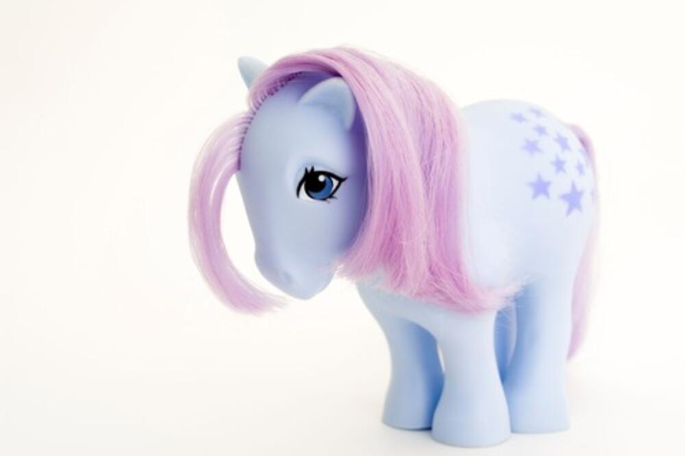 Hitno je povučena igračka za kojom deca lude! Mališani je obožavaju, a sadrži jako opasnu supstancu!