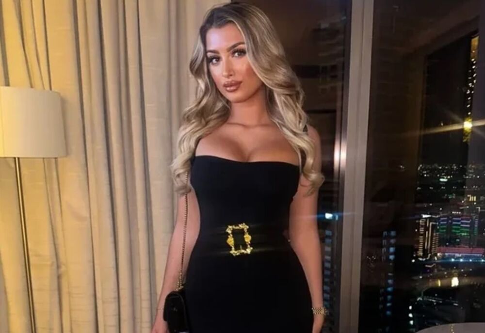 Izabela svakodnevno može da razgovara sa svojom majkom i bakom