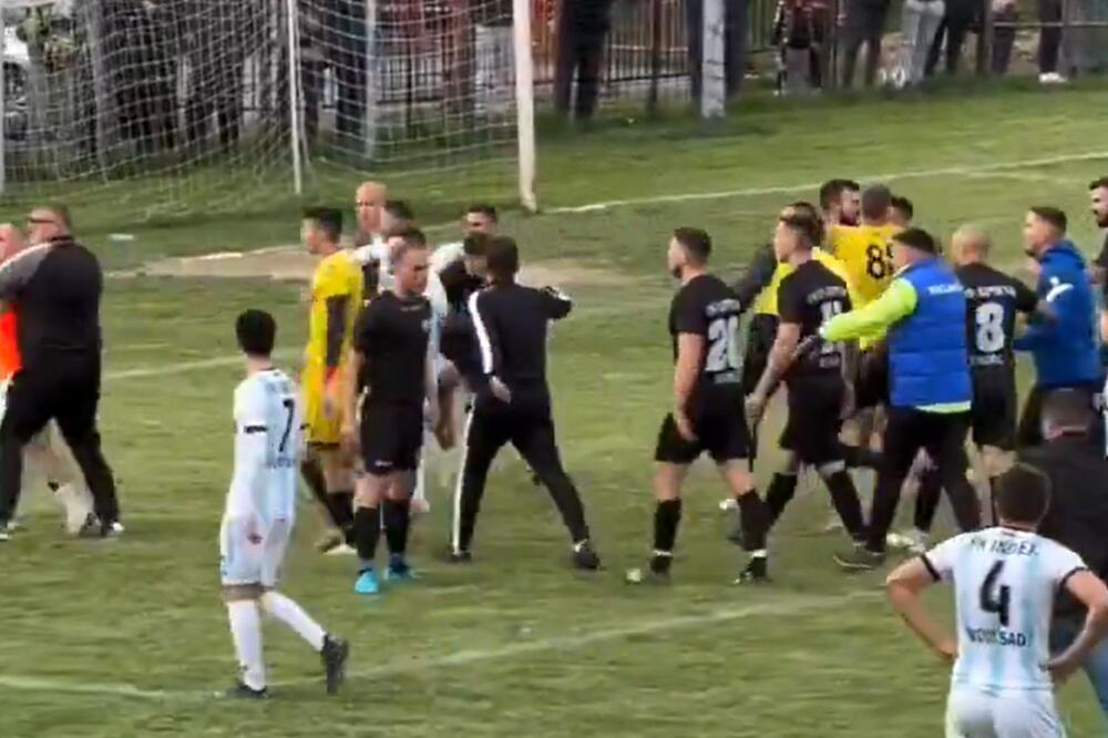 Opšta makljaža: Žestoka tuča fudbalera Partizana u Bukovcu!