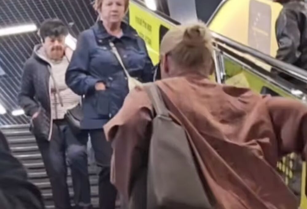 Nataša Bekvalac trči po aerodromu