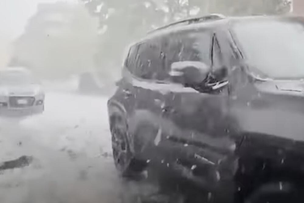 Apokaliptične scene, kao u filmu: Nevreme napravilo haos, polupani automobili, kao da je bilo bombardovanje! VIDEO