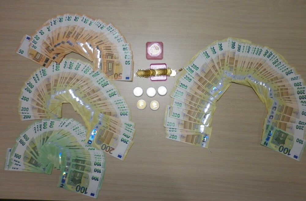 Velika količina deviza i zlata