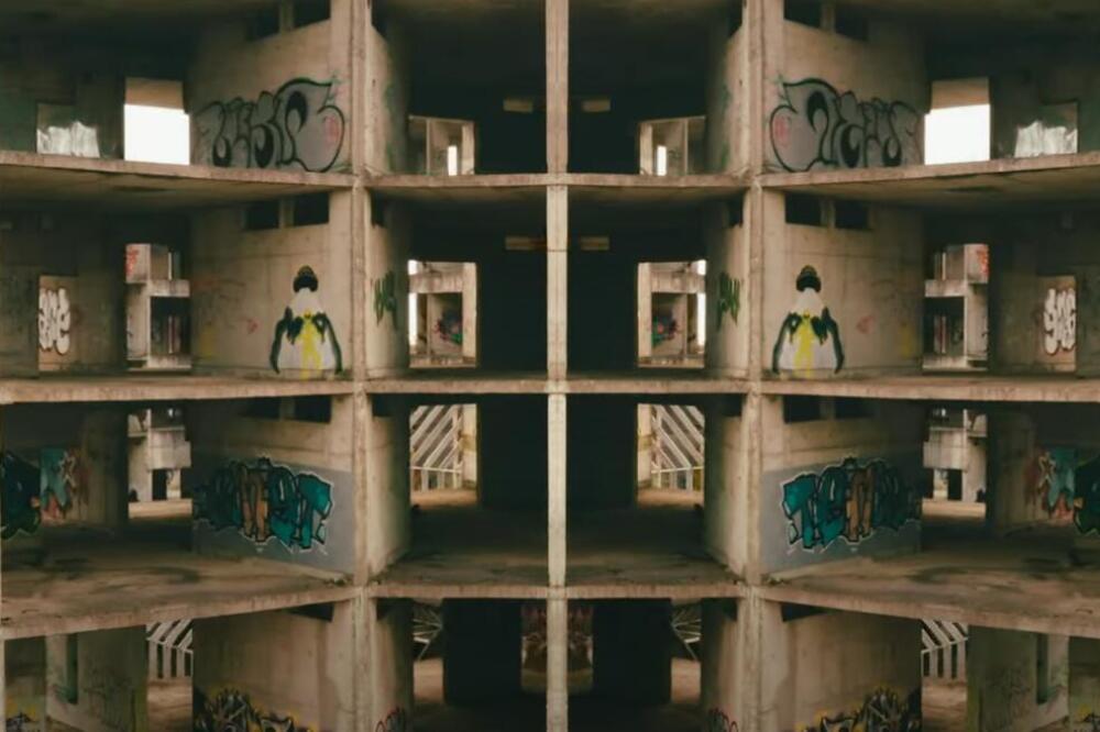 Ovo je trebalo da bude ponos Jugoslavije, a sada... Sablasna bolnica bez pacijenata ledi krv u žilama! (VIDEO)