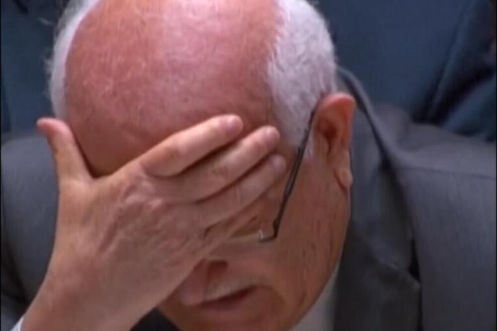 Nije mogao da sakrije emocije: Urgirao za pomoć deci u Gazi, pa zaplakao pred govornicom jer nikog nije briga VIDEO