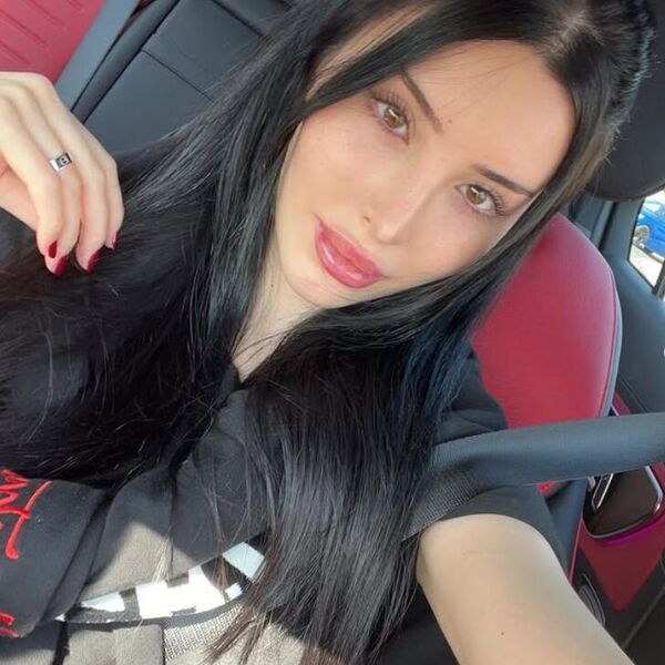 Ova prevara skandalizovala je javnost! U 4. mesecu saznala da joj verenik ima aferu, a onda se on oglasio