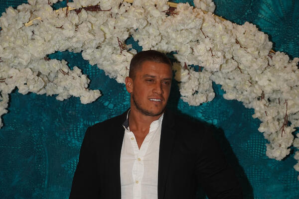 Oženio se David Dragojević: Blista pored trudne supruge Tamare, crnka očarala celu zemlju lepotom