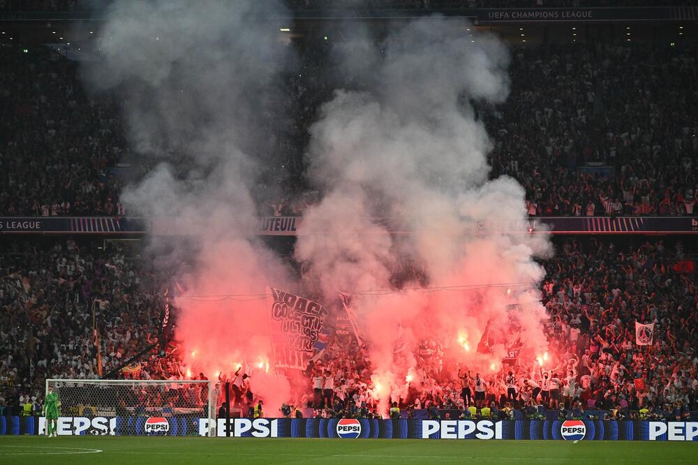 Detalji haosa u Francuskoj: Poginula dva navijača, uhapšeno više od 500 ljudi