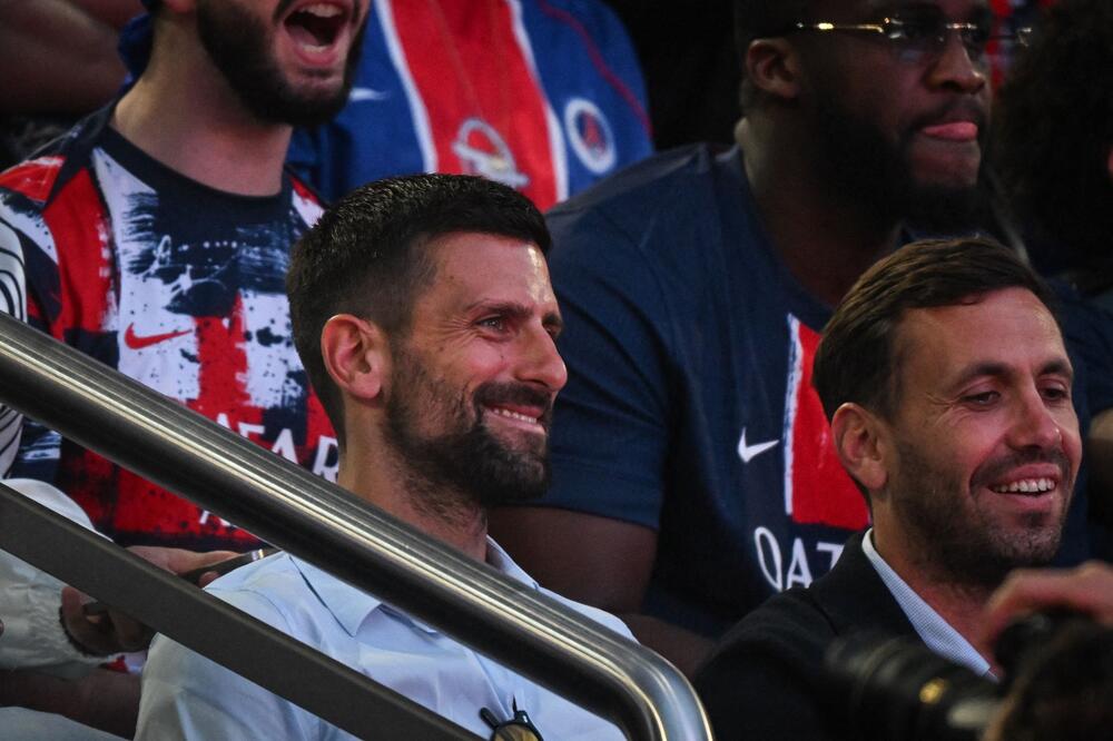 Najbolji teniser svih vremena uz nove prvake Evrope: Novak Đoković uveličao slavlje Parižana (Video)