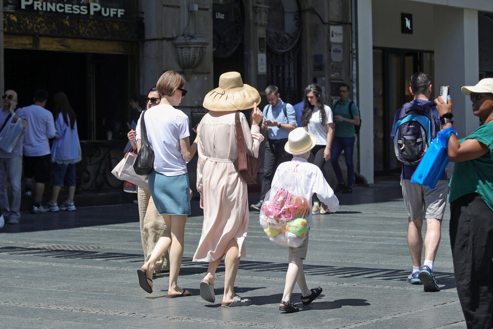 Šetnja sa decom po lepom vremenu