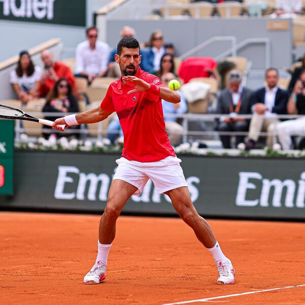 Stari šarmer: Novak Đoković kupio Parižane za sva vremena