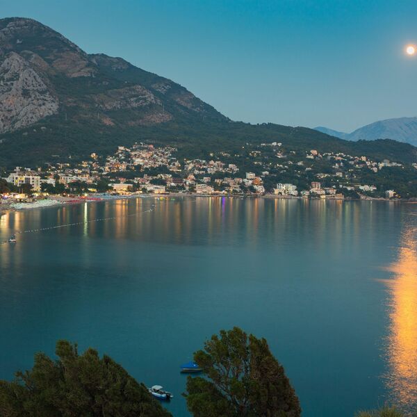 Da li nam verujete da Sutomore danas izgleda upravo ovako? Snimak plaže govori više od hiljadu reči! (VIDEO)