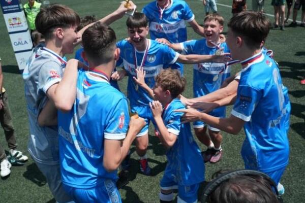 Spektakl u finalu Arenine lige šampiona! Veliki preokret, evrogolovi i trijumf OŠ "Kralj Aleksandar I"
