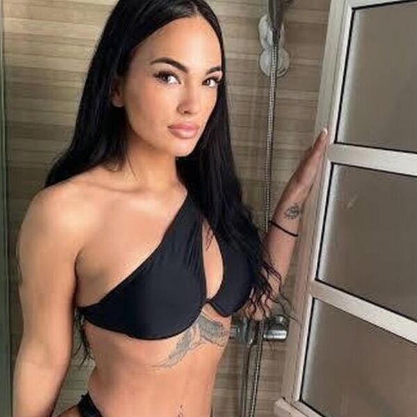 Skandalčina! Glumica za odrasle izjavila za fudbalera da je baš loš u krevetu, a on je sad tuži