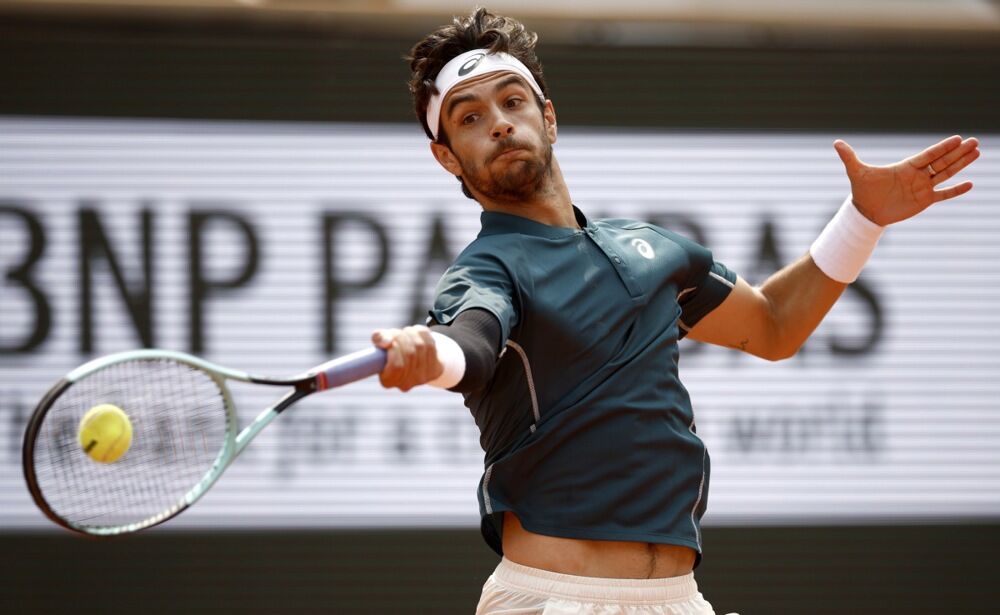 Lorenco Museti na meču četvrtfinala Rolan Garosa protiv Frensisa Tijafoa