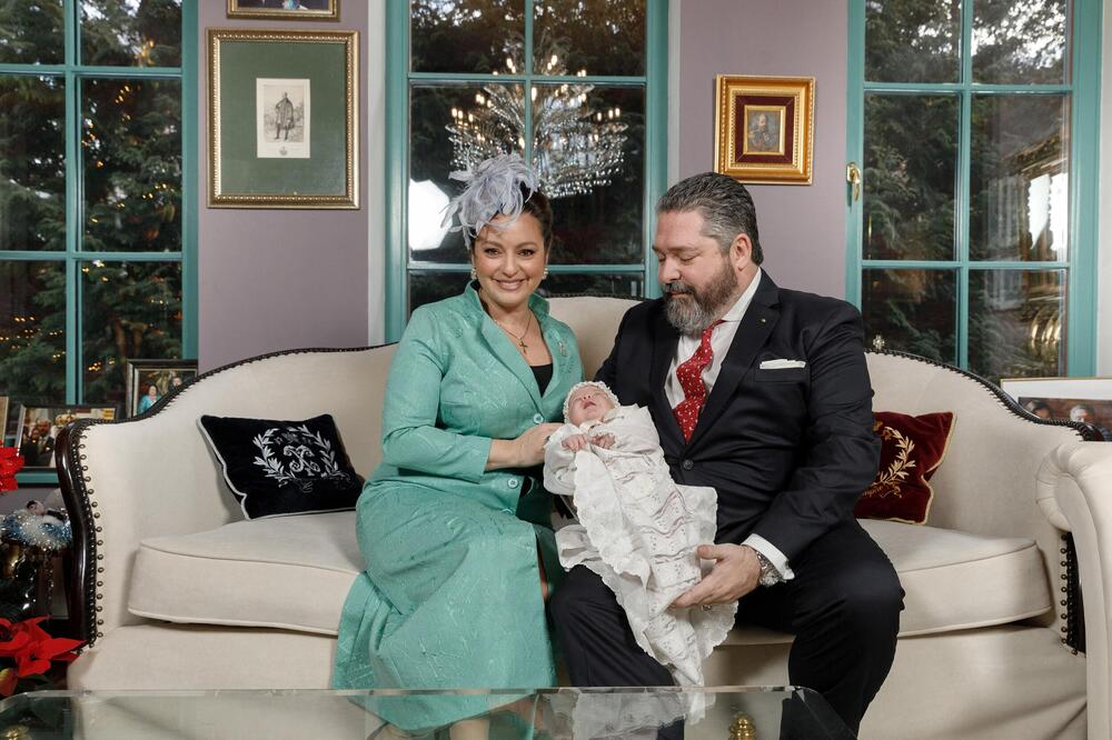 Dinastija Romanov dobila još jednog člana! Veliki vojvoda je prisustvovao porođaju, devojčica nosi moćno ime