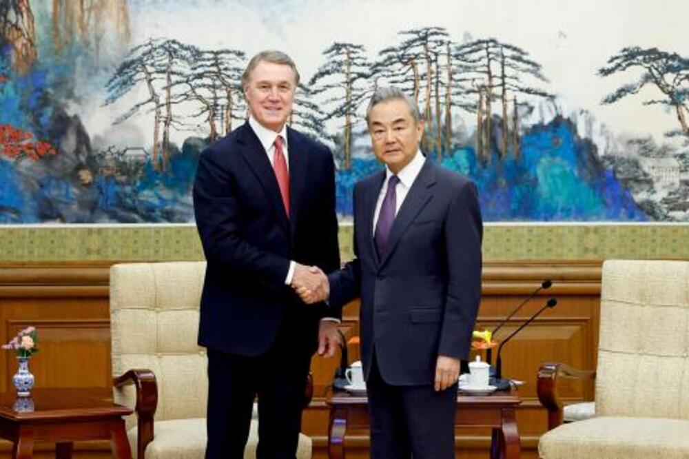 Kineski ministar spoljnih poslova sastao se sa ambasadorom SAD-a u Kini