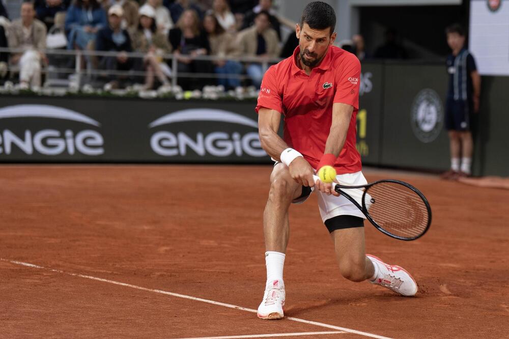 Novak nastavlja pariski pohod: Maestralni Đoković posle preokreta srušio Zvereva i zakazao duel sa Sinerom!