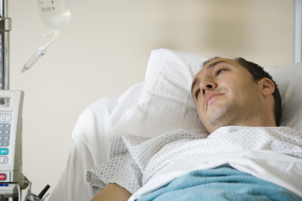 Kosti je usledila strašna dijagnoza nakon što je danima osećao MIRIS KARAMELE: To je bio znak neizlečive BOLESTI!