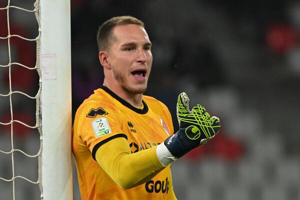 Radunović pojačava crno-bele?