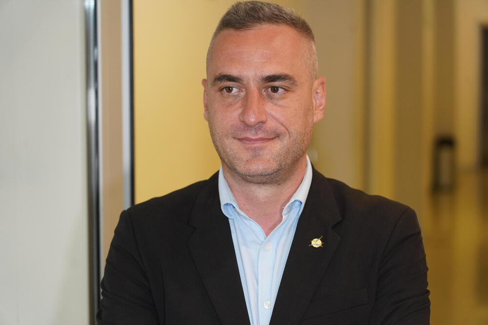 RAZVODI SE ALEKSANDAR POŽGAJ! Prijavio ženu za nasilje, a sad otkrio DATUM kada se sve ZAVRŠAVA