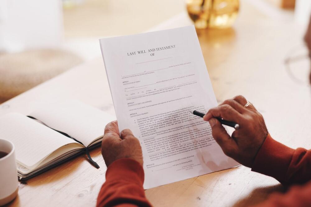 Zbog ovih zamki možete ostati bez nasledstva! Mnogi ne misle o ovome pri pisanju testamenta, a to je velika greška