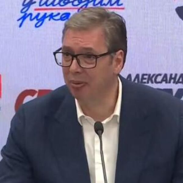 Aleksandar Vučić proglasio pobedu SNS u Kosjeriću i Zaječaru!