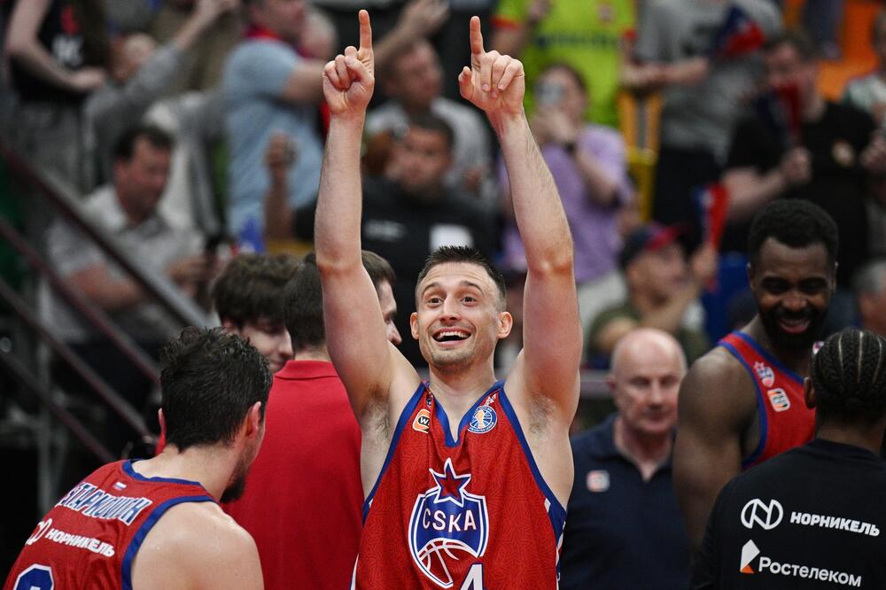 Ražnatović zagonetkom najavio novi klub Alekse Avramovića (FOTO)